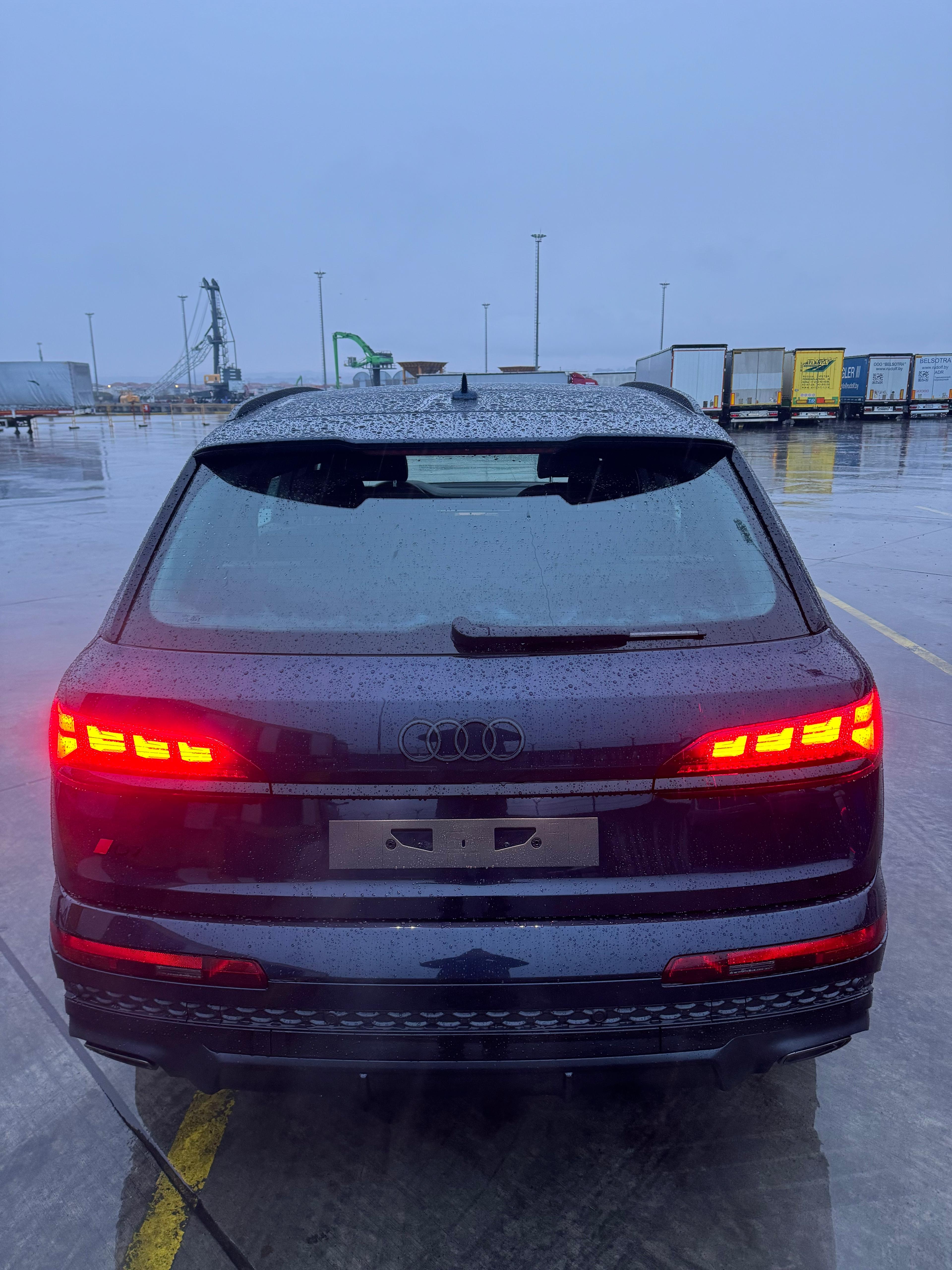 Новая Q7 SUV S line 50 TDI quattro tiptronic Facelift скоро в Москве!